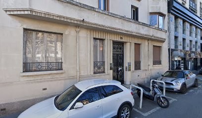 Dr Righezza Eric, Dentiste à Marseille 08