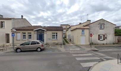 SCP Larrea Pierre Lemouneau Andre, Dentiste à Macau