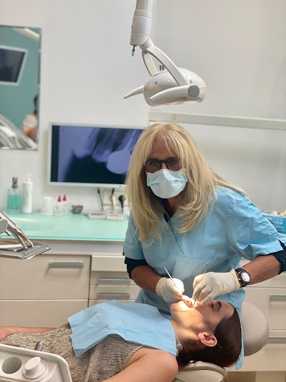 Docteur Michele Bismuth, Dentiste à Paris 13