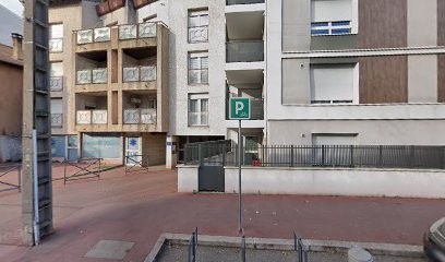 Dentiste Myriam ALLOUACHE, Dentiste à Décines-Charpieu