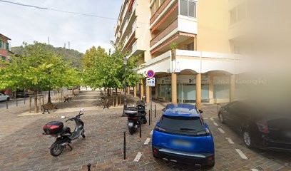 Docteur azogué cohen, Dentiste à La Trinité