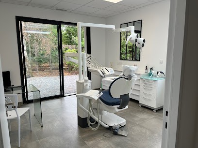 Docteur Mongin Lorane (Chirurgien-dentiste), Dentiste à Parentis-en-Born