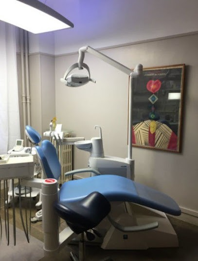 Docteur Lelec Jean, Dentiste à Levallois-Perret