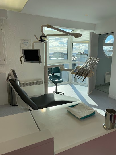 Dr Maïwenn VO VAN, Dentiste à Brest