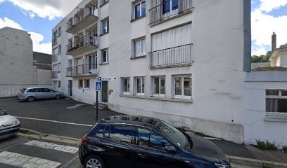 Docteur Aurelian Nichita APINTILIESEI, Dentiste à Montivilliers