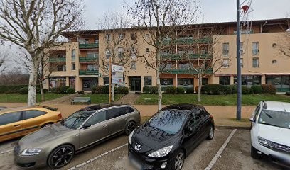 Prisada Claudia Mihaela, Dentiste à Ambérieu-en-Bugey