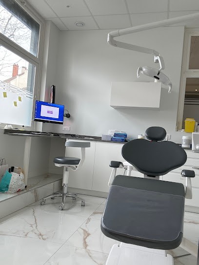 Centre Médico Dentaire, Dentiste à Mantes-la-Jolie