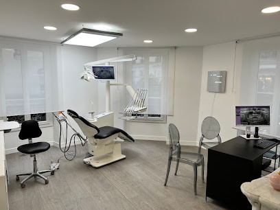 Dr Maud Panepucci, Dentiste à Paris 18
