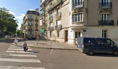 Brin-Doucet Cécile, Dentiste à Dijon