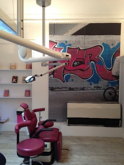 Docteur Lorraine Arav, Dentiste à Paris 16