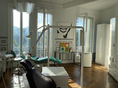 Dr Lara Hamisultane - Pratique Réservée À L'orthodontie Enfants Et Adultes Dentiste à Asnières-sur-Seine
