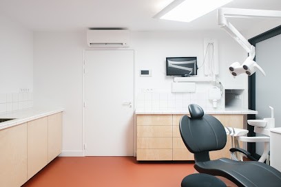 Gratiela Tofan, Dentiste à Fontenay-sous-Bois