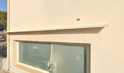 Docteur Madalina Rusu, Dentiste à Six-Fours-les-Plages