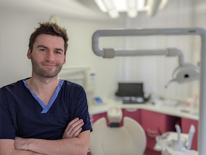 Dr Cyril THIVAT, Dentiste à Strasbourg