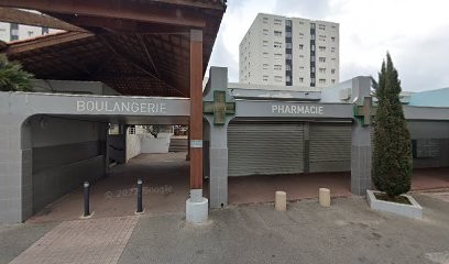 Françoise Saltet Rochas Dentiste, Dentiste à Aubagne