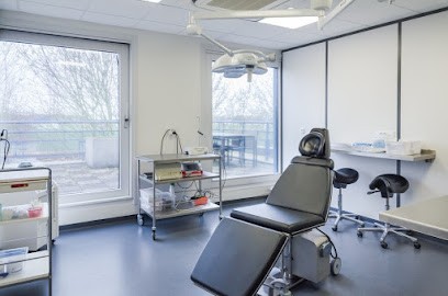 Implantalya - Cabinet Dentaire 78, Dentiste à Montigny-le-Bretonneux