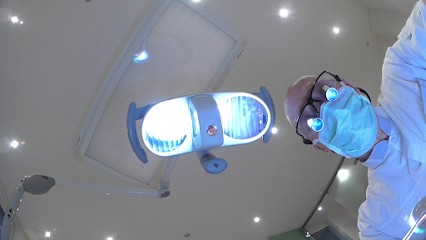 Dr. Eric J. Hazan, Dentiste à Paris 16