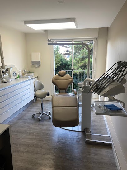 Dr Medina-Zemmour Elsa - Dentiste Chatou, Dentiste à Chatou