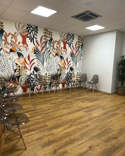 Dr Duverneuil Laura, Dentiste à La Trinité