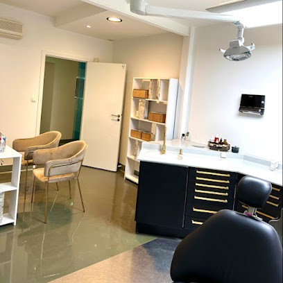 Dr Kamelia SILEM, Dentiste à Toulouse