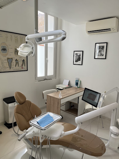 Dr Rodolphe Burgevin Dentiste à Bordeaux