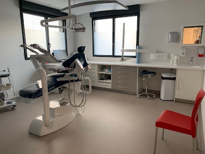 Centre Dentaire - Dentiste Mutualiste, Dentiste à Concarneau