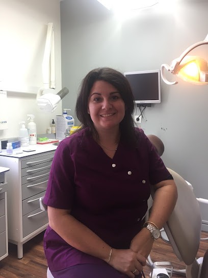 Docteur Johanna ZANA, Dentiste à Villeneuve-la-Garenne