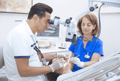 Dr Albert Pinto, Dentiste à Paris 16