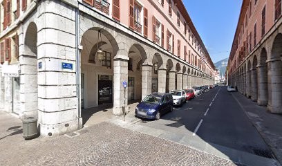 Scm Dyn, Dentiste à Chambéry