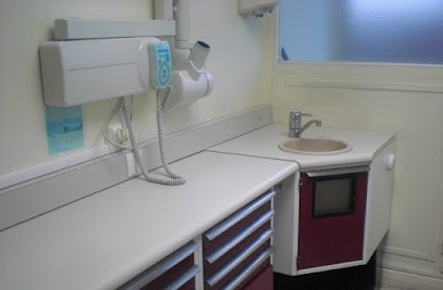 Dr. Regillus KUETCHE, Dentiste à Gennevilliers