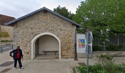 Lescastreyres François, Dentiste à Lieusaint