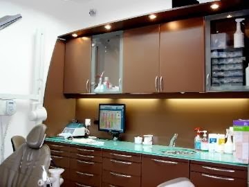 Chirurgiens Dentistes Boujenah et Associés SELARL, Dentiste à Paris 16