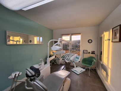 Pernelle Frédéric, Dentiste à Saint-Rémy-lès-Chevreuse