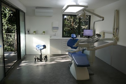 Dr CHAIX Cédric - Chirurgien-dentiste Écully, Dentiste à Écully