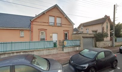Van Lan, Dentiste à Montargis