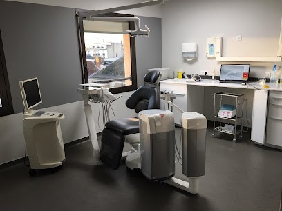 Dr Maillou Neil, Dentiste à Limoges