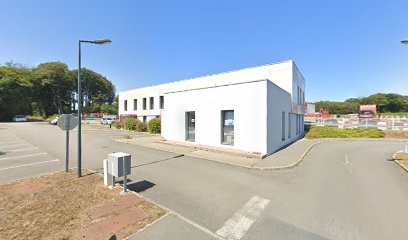 Dr LACROIX Clémence, Dentiste à Saint-Martin-des-Champs