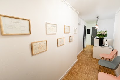 Dr Maha BENNANI-RIBET, Dentiste à Menton