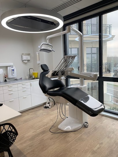 Pôle Dentaire Du Lac Panorama, Dentiste à Clamart