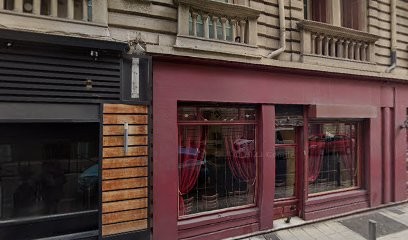 Harel Caroline, Dentiste à Nice