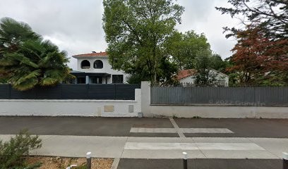 Dr François Salut chirurgien, Dentiste à Pau