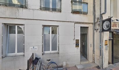 Promis Dominique, Dentiste à Saintes