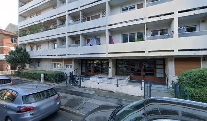 Bakouch Albert, Dentiste à Maisons-Alfort