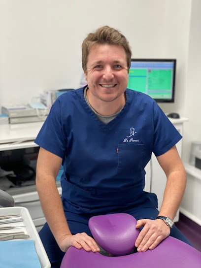 Dr Charles-Edouard Pamar - Orthodontie exclusive, Dentiste à Montreuil