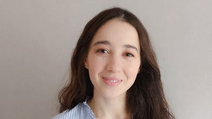 Dr Faten Dahmani, Dentiste à Issy-les-Moulineaux