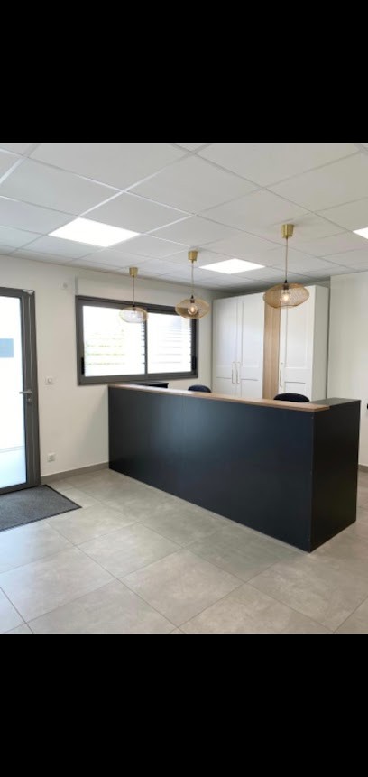 Selarl Lungociu, Dentiste à Mayenne