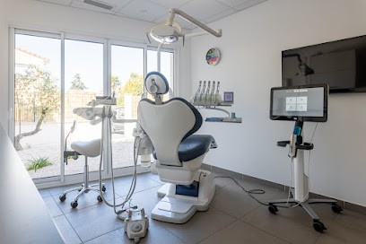 MONTALBAN KERLEAUX Etienne, Dentiste à Muret