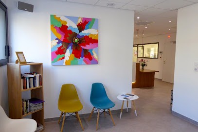 Dr Sophie BROCHE VOLPILIERE, Dentiste à Nîmes