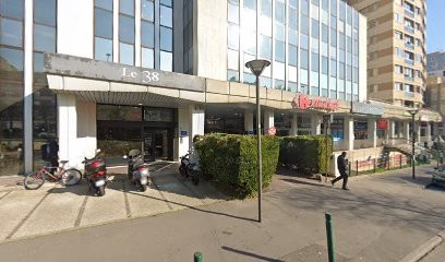 Mathilde Bloch, Dentiste à Suresnes