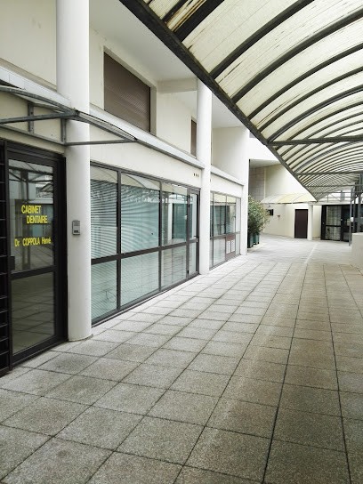 Coppola Hervé, Dentiste à Nîmes